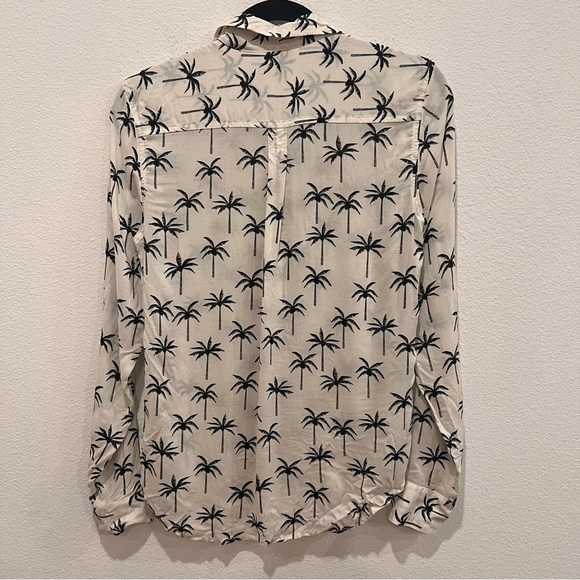 American Eagle Womens Size X s Palm Tree Button Down Shirt Pockets vacation chic - Picture 5 of 7